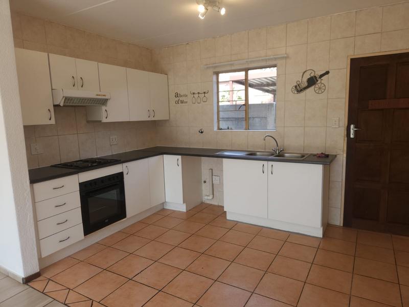 2 Bedroom Property for Sale in Florida Glen Gauteng