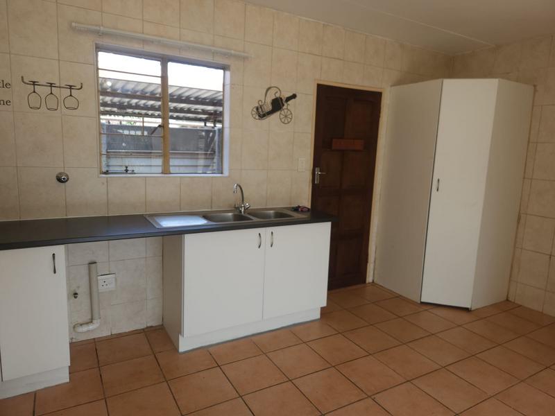 2 Bedroom Property for Sale in Florida Glen Gauteng