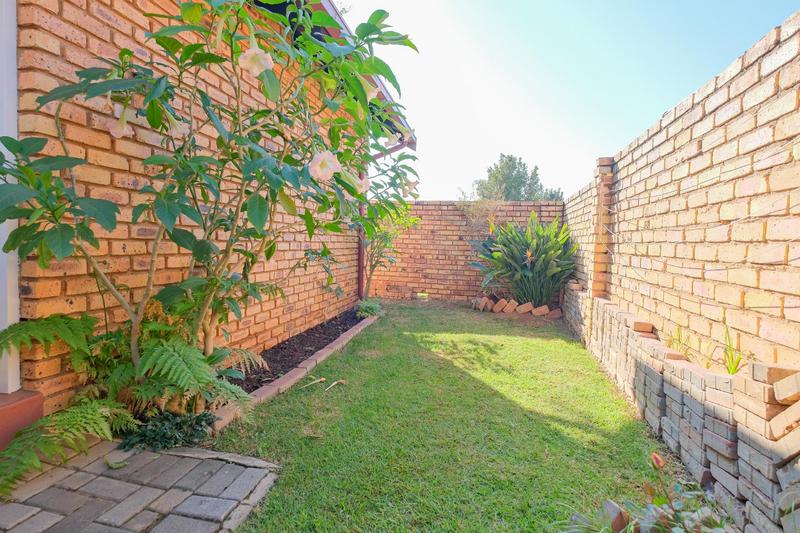 To Let 2 Bedroom Property for Rent in Wierdaglen Estate Gauteng