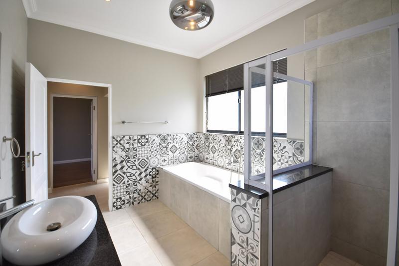 6 Bedroom Property for Sale in Midstream Estate Gauteng