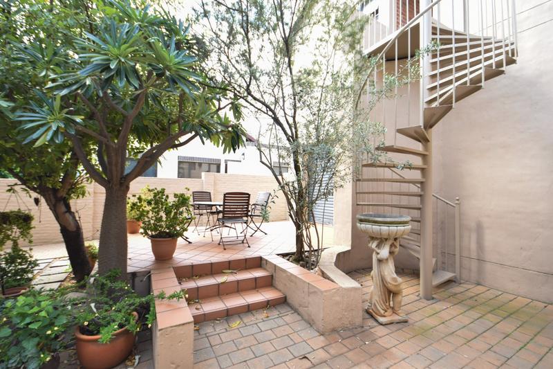 6 Bedroom Property for Sale in Midstream Estate Gauteng