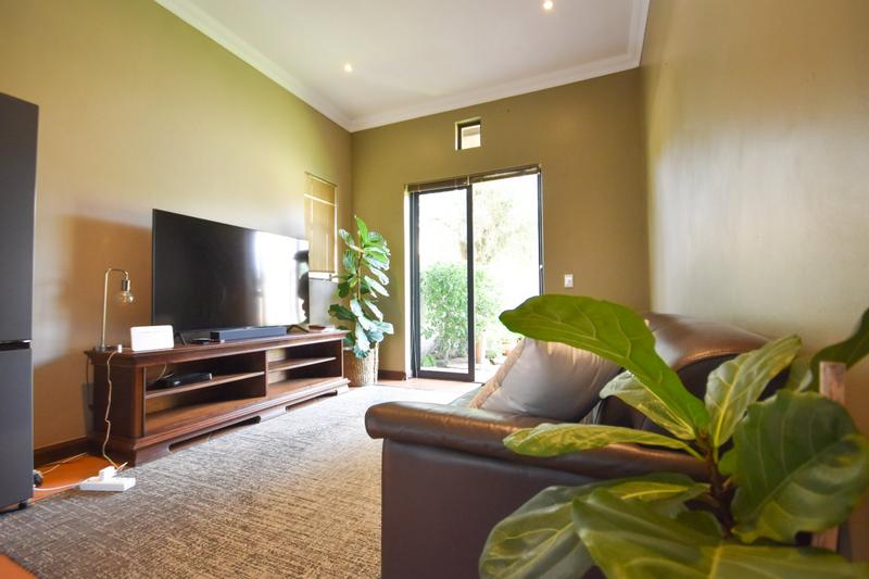 6 Bedroom Property for Sale in Midstream Estate Gauteng