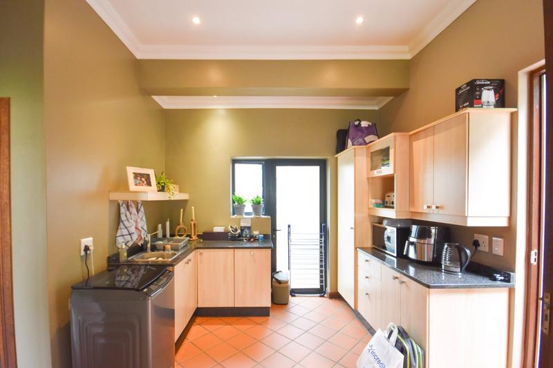 6 Bedroom Property for Sale in Midstream Estate Gauteng