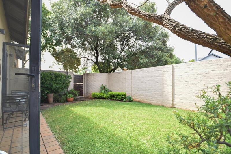 6 Bedroom Property for Sale in Midstream Estate Gauteng