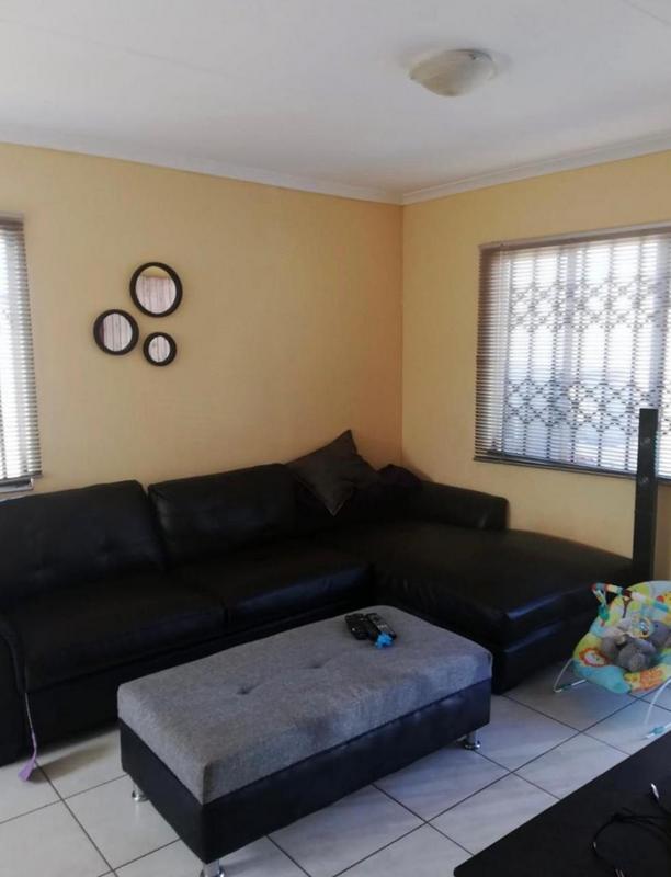 2 Bedroom Property for Sale in Protea Glen Gauteng