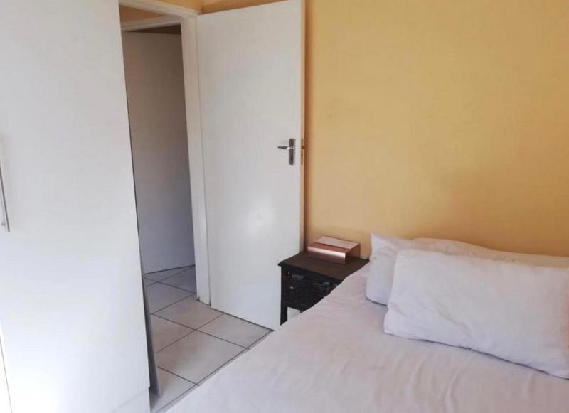 2 Bedroom Property for Sale in Protea Glen Gauteng