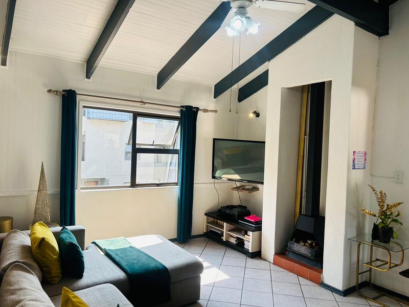To Let 2 Bedroom Property for Rent in Bryanston Gauteng