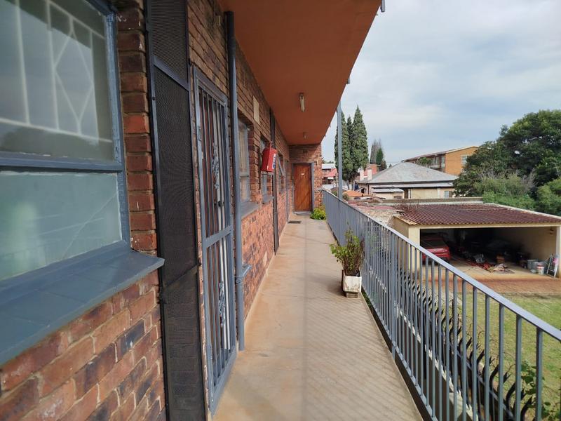 2 Bedroom Property for Sale in Haddon Gauteng
