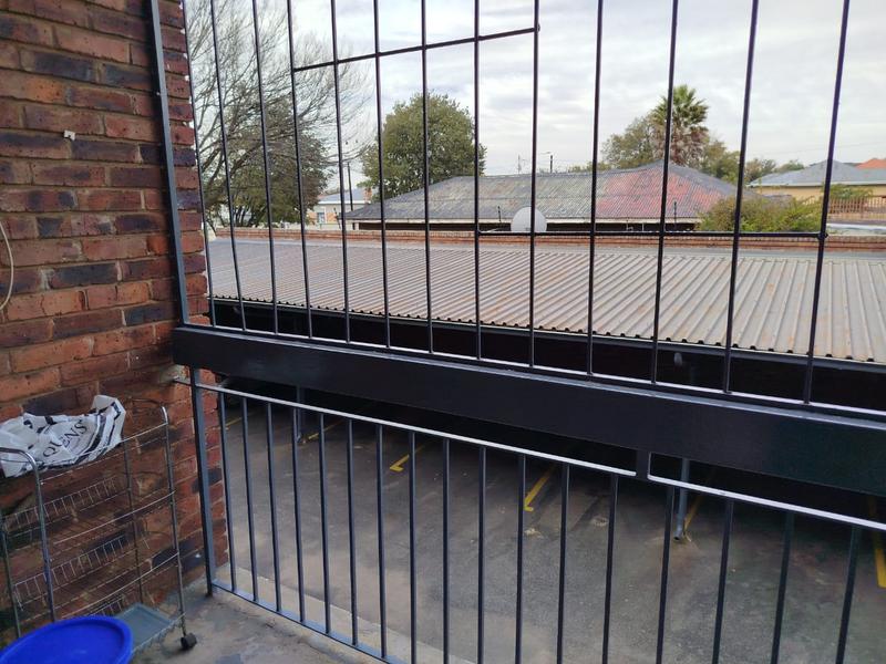 2 Bedroom Property for Sale in Haddon Gauteng