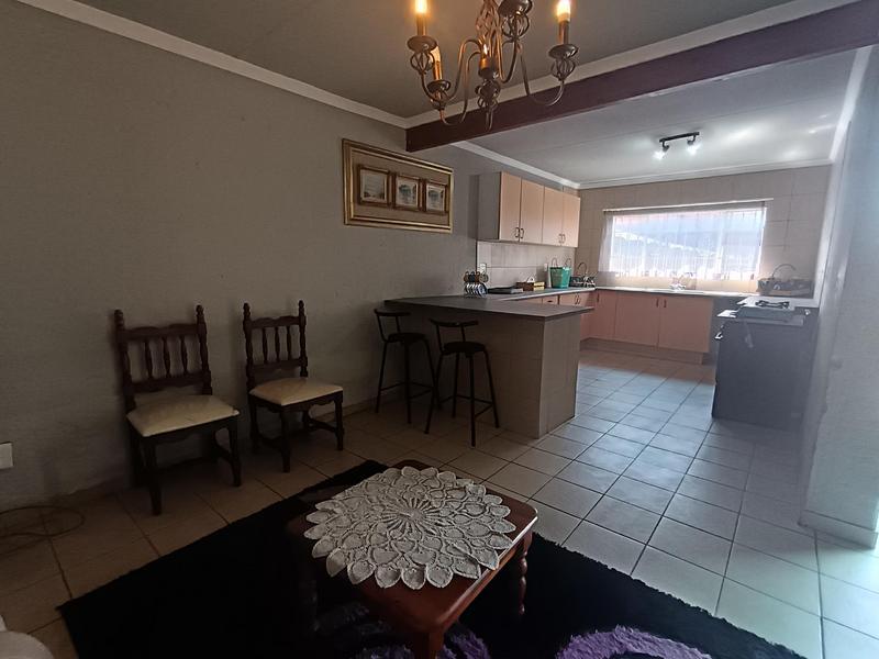 To Let 2 Bedroom Property for Rent in Symhurst Gauteng