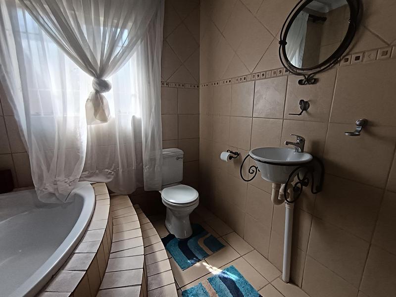 To Let 2 Bedroom Property for Rent in Symhurst Gauteng