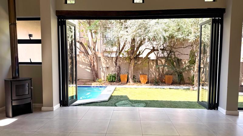 6 Bedroom Property for Sale in Midlands Estate Gauteng