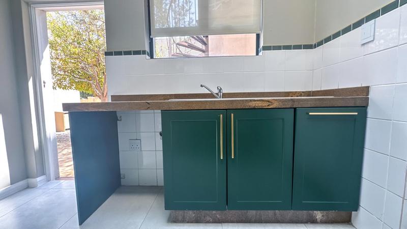 6 Bedroom Property for Sale in Midlands Estate Gauteng