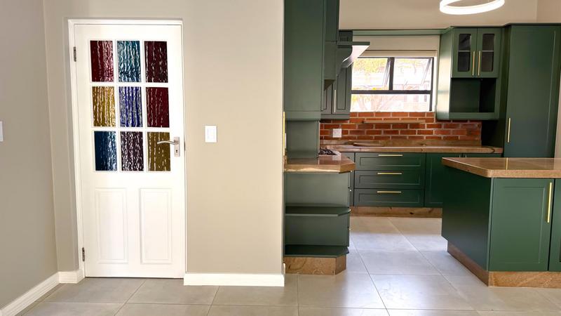 6 Bedroom Property for Sale in Midlands Estate Gauteng