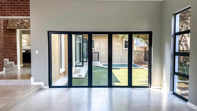 6 Bedroom Property for Sale in Midlands Estate Gauteng
