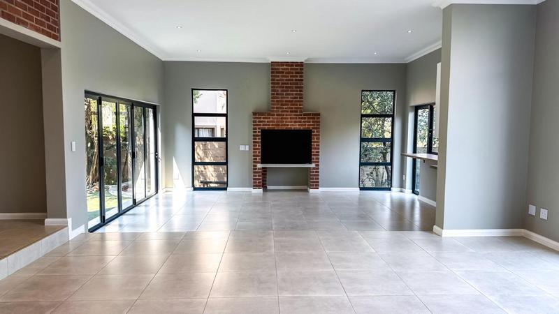6 Bedroom Property for Sale in Midlands Estate Gauteng