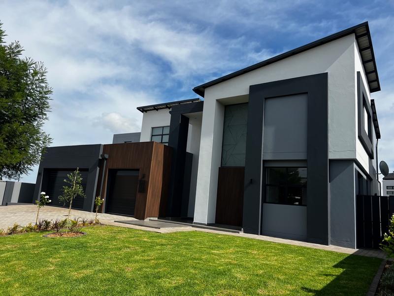 5 Bedroom Property for Sale in Midstream Heights Gauteng