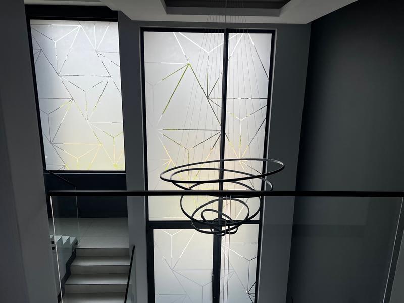 5 Bedroom Property for Sale in Midstream Heights Gauteng