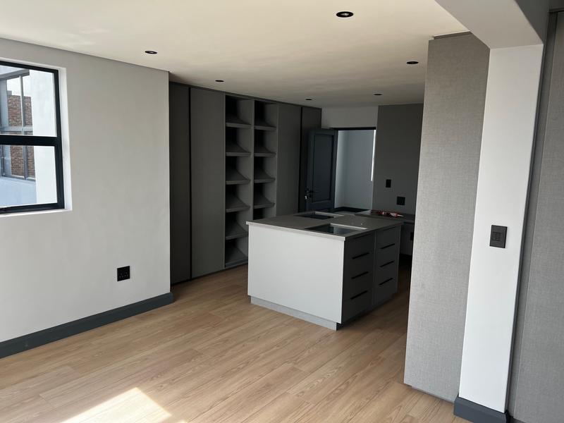 5 Bedroom Property for Sale in Midstream Heights Gauteng