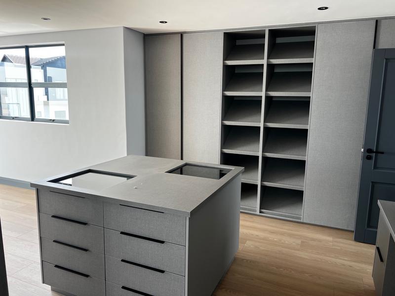 5 Bedroom Property for Sale in Midstream Heights Gauteng