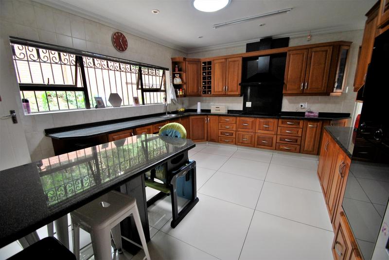 4 Bedroom Property for Sale in Glenvista Gauteng