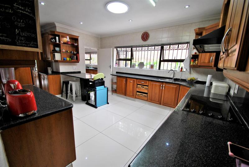 4 Bedroom Property for Sale in Glenvista Gauteng