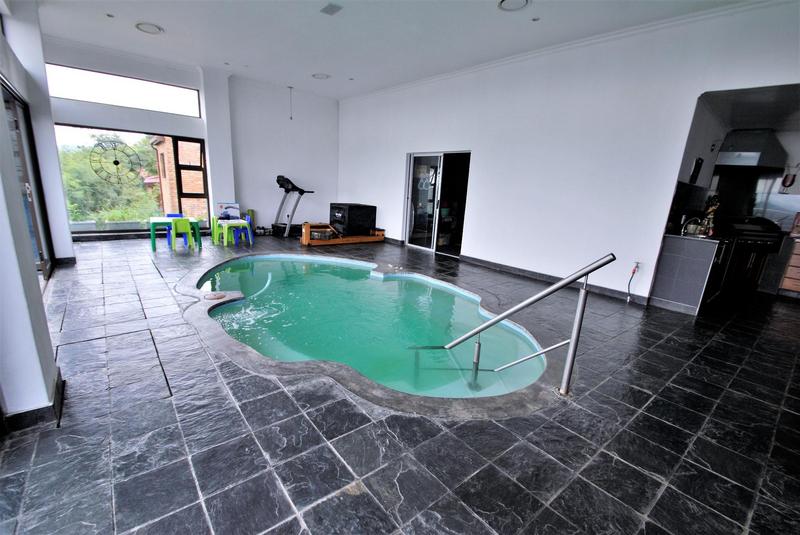 4 Bedroom Property for Sale in Glenvista Gauteng