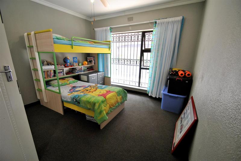 4 Bedroom Property for Sale in Glenvista Gauteng