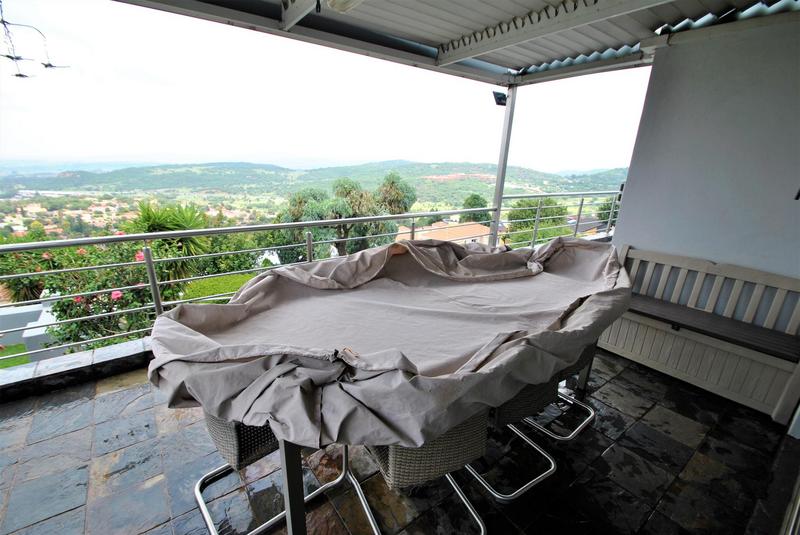 4 Bedroom Property for Sale in Glenvista Gauteng