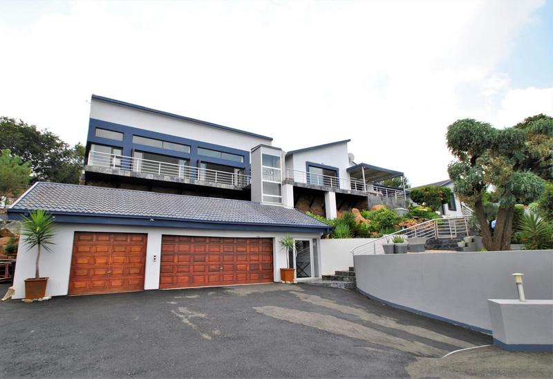 4 Bedroom Property for Sale in Glenvista Gauteng