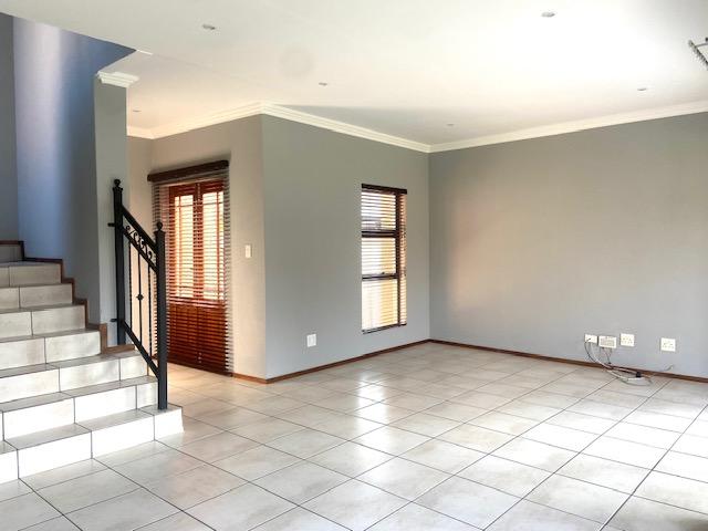 To Let 3 Bedroom Property for Rent in Amorosa Gauteng
