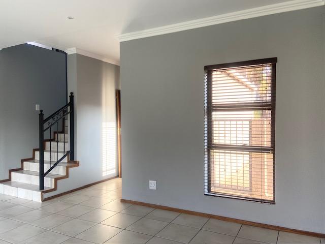 To Let 3 Bedroom Property for Rent in Amorosa Gauteng