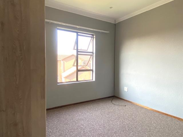 To Let 3 Bedroom Property for Rent in Amorosa Gauteng