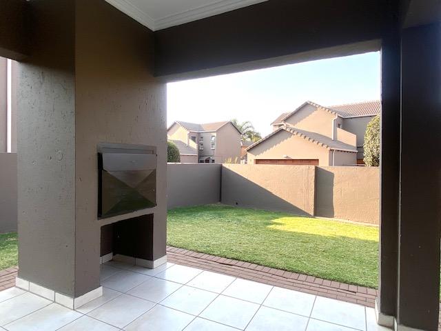 To Let 3 Bedroom Property for Rent in Amorosa Gauteng