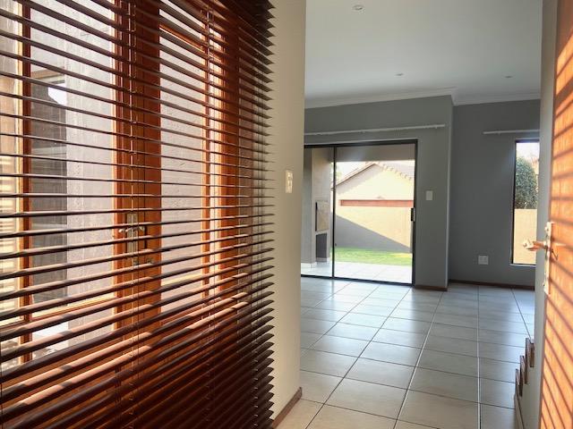 To Let 3 Bedroom Property for Rent in Amorosa Gauteng