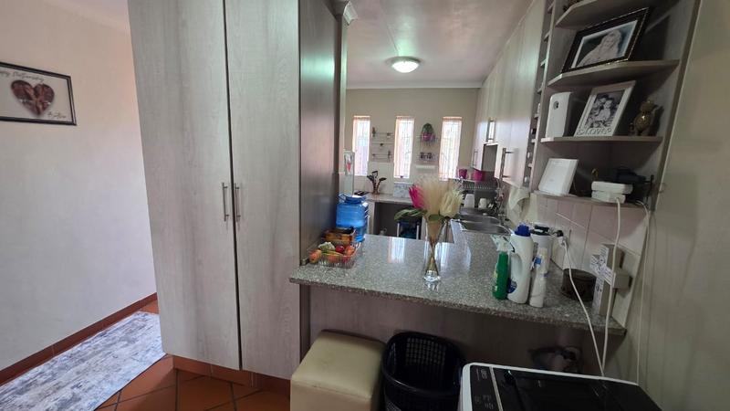 2 Bedroom Property for Sale in Doornpoort Gauteng