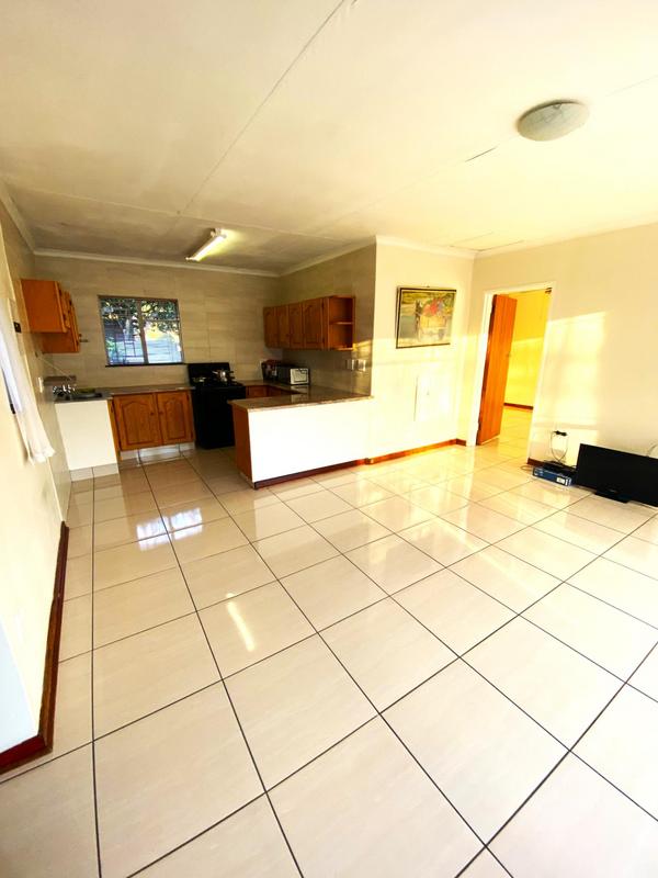 3 Bedroom Property for Sale in Brackenhurst Gauteng