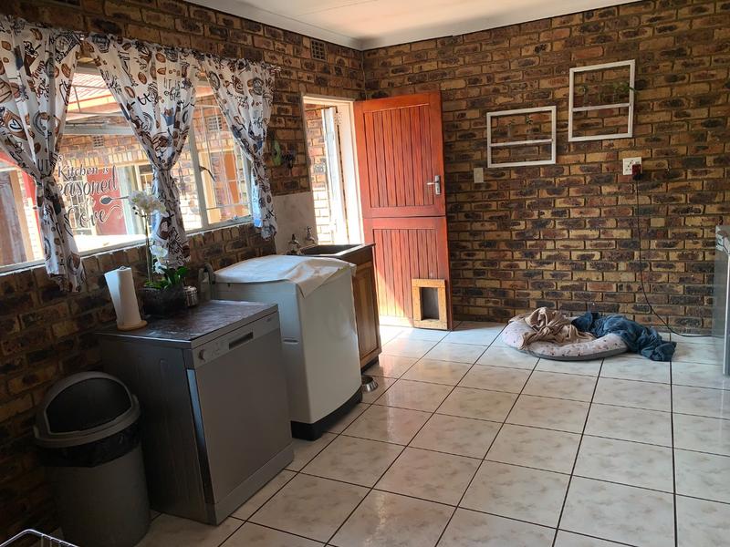 4 Bedroom Property for Sale in Vanderbijlpark SE 3 Gauteng
