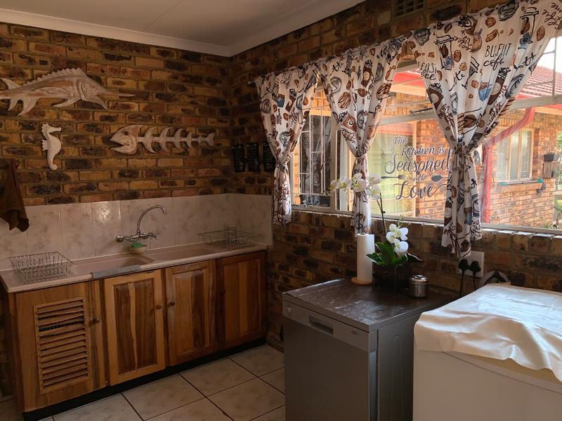 4 Bedroom Property for Sale in Vanderbijlpark SE 3 Gauteng