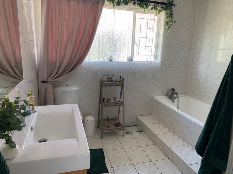 4 Bedroom Property for Sale in Vanderbijlpark SE 3 Gauteng