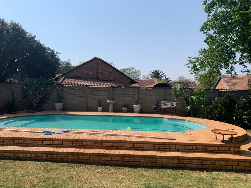 4 Bedroom Property for Sale in Vanderbijlpark SE 3 Gauteng