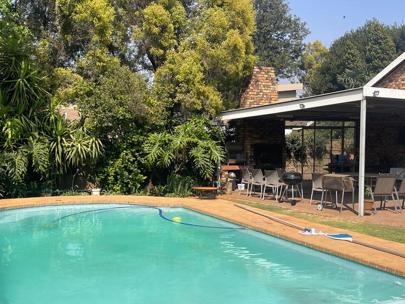 4 Bedroom Property for Sale in Vanderbijlpark SE 3 Gauteng
