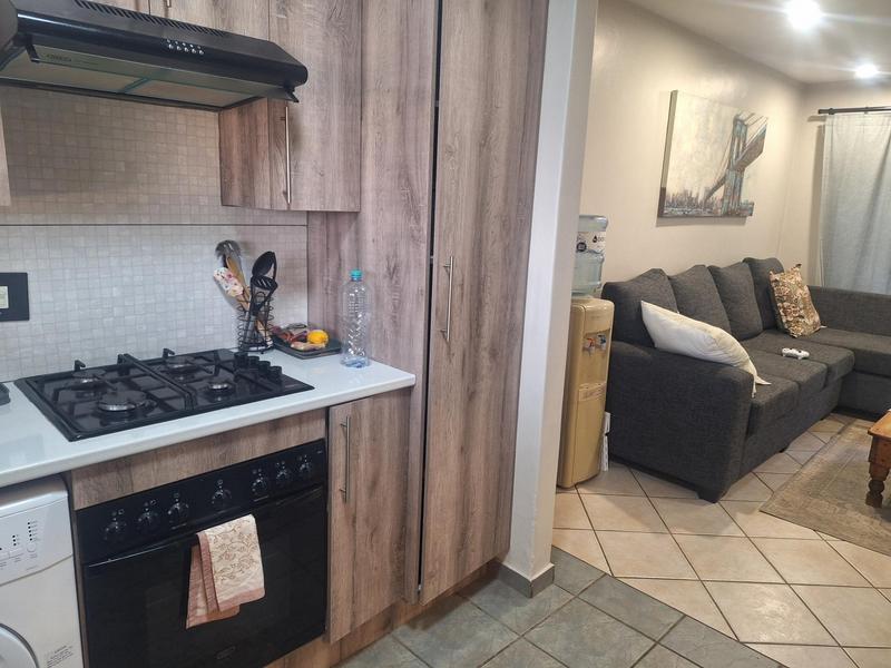2 Bedroom Property for Sale in Erasmuskloof Gauteng