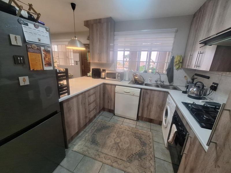 2 Bedroom Property for Sale in Erasmuskloof Gauteng