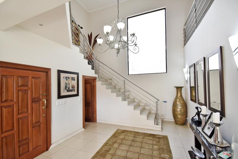 3 Bedroom Property for Sale in Mountain View Gauteng