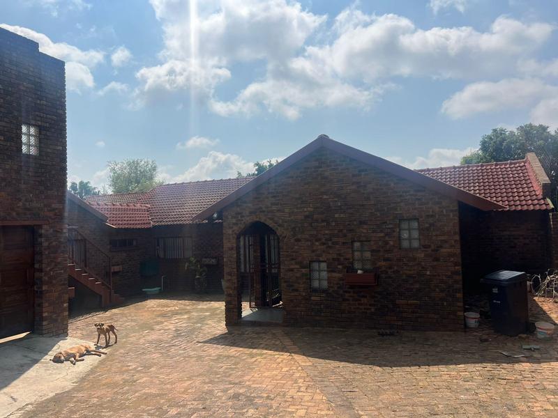 4 Bedroom Property for Sale in Meyerspark Gauteng