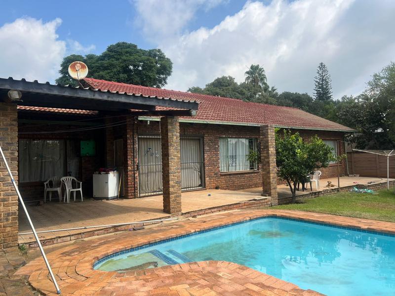 4 Bedroom Property for Sale in Meyerspark Gauteng