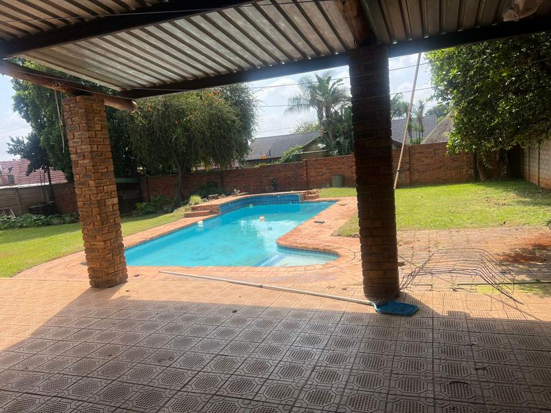 4 Bedroom Property for Sale in Meyerspark Gauteng