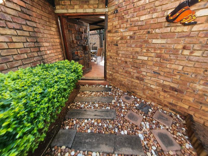 3 Bedroom Property for Sale in Karenpark Gauteng