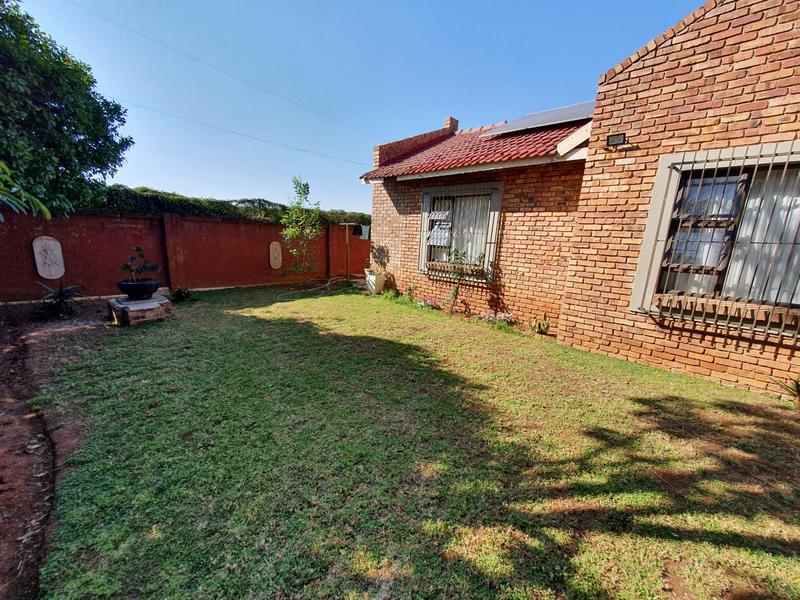 3 Bedroom Property for Sale in Karenpark Gauteng
